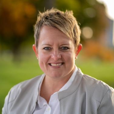 Headshot of Jessica Blubaugh by Matt Staub